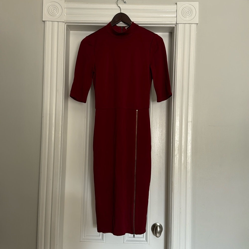 Alice and Olivia stretch red dress with zip, size 4